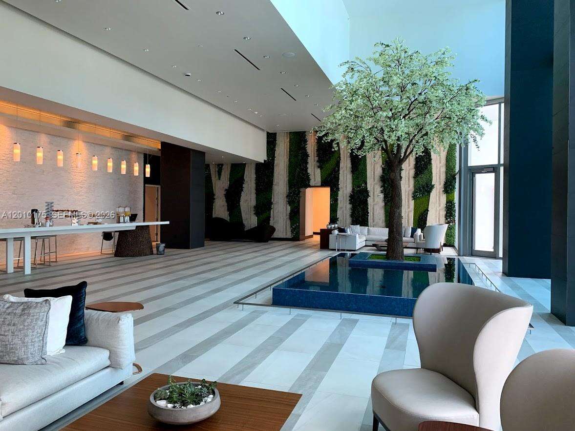 Paramount Miami Worldcenter at 851 1 Ave, Miami, FL 33132 - For Rent photo 42