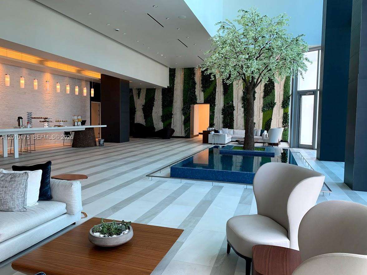 Paramount Miami Worldcenter at 851 1 Ave, Miami, FL 33132 - For Rent photo 43