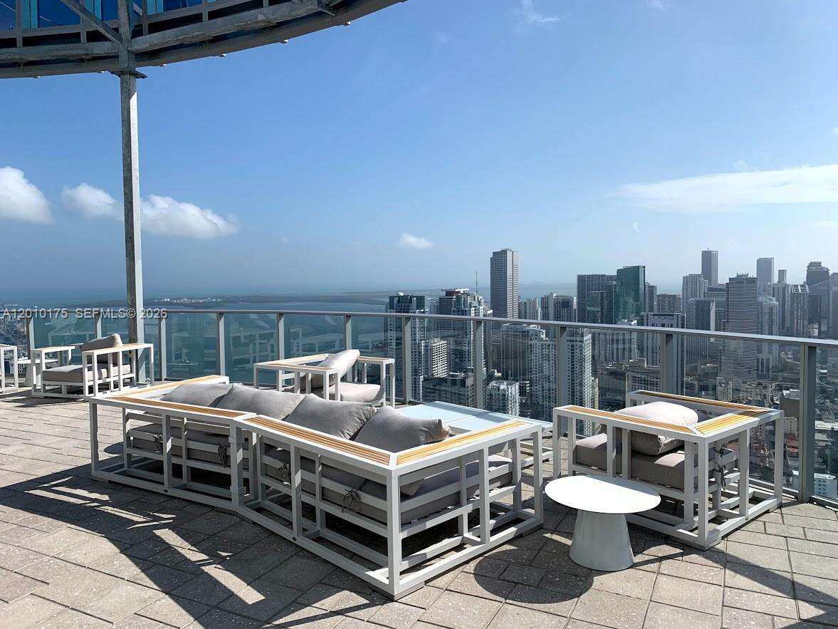 Paramount Miami Worldcenter at 851 1 Ave, Miami, FL 33132 - For Rent photo 55