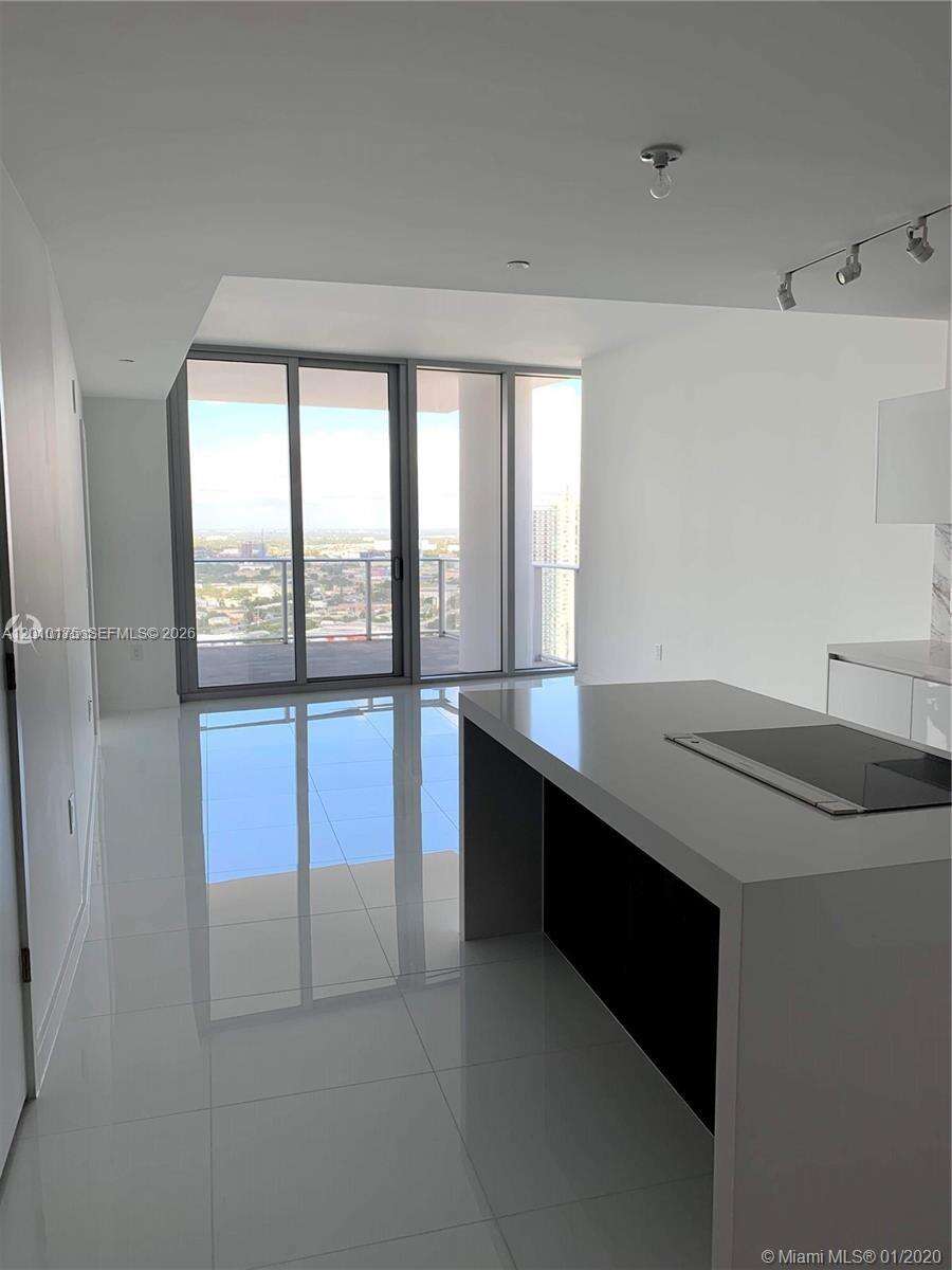 Paramount Miami Worldcenter at 851 1 Ave, Miami, FL 33132 - For Rent photo 7