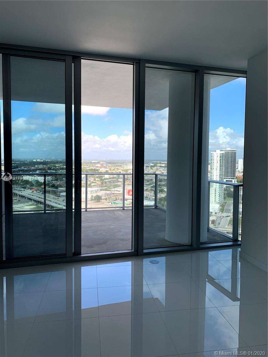 Paramount Miami Worldcenter at 851 1 Ave, Miami, FL 33132 - For Rent photo 8
