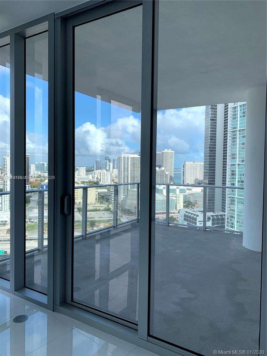Paramount Miami Worldcenter at 851 1 Ave, Miami, FL 33132 - For Rent photo 9