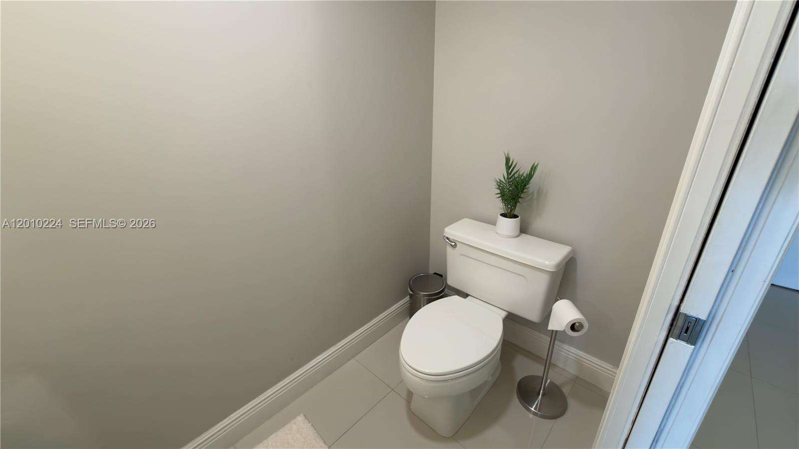 The Grand at Miami, FL 33132 - For Rent photo 12