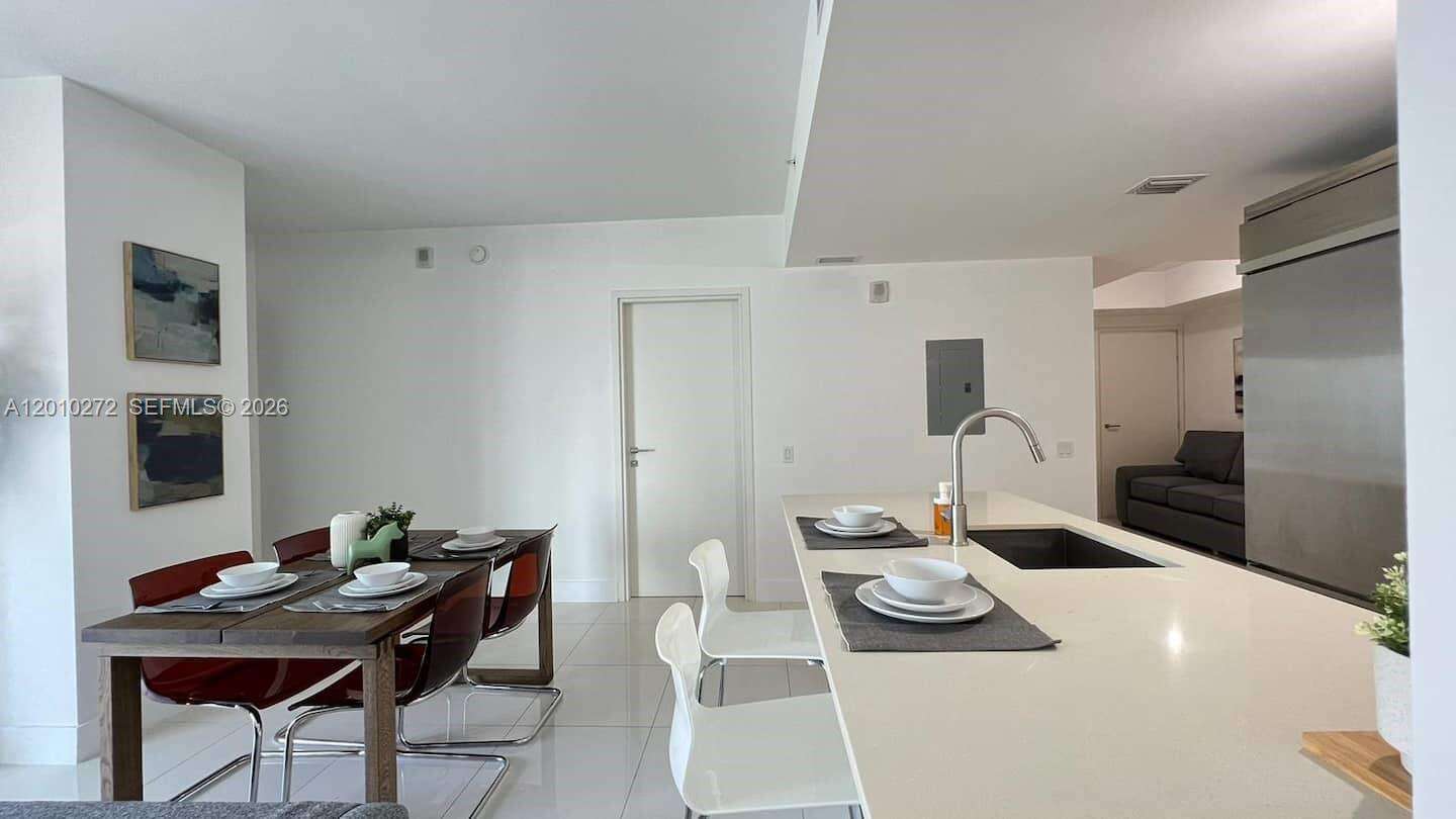 Brickell House at 1300 Brickell Bay Dr, Miami, FL 33131 - For Rent photo 12