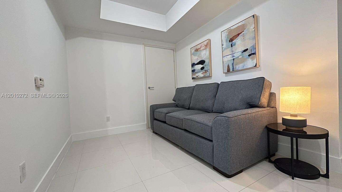 Brickell House at 1300 Brickell Bay Dr, Miami, FL 33131 - For Rent photo 19