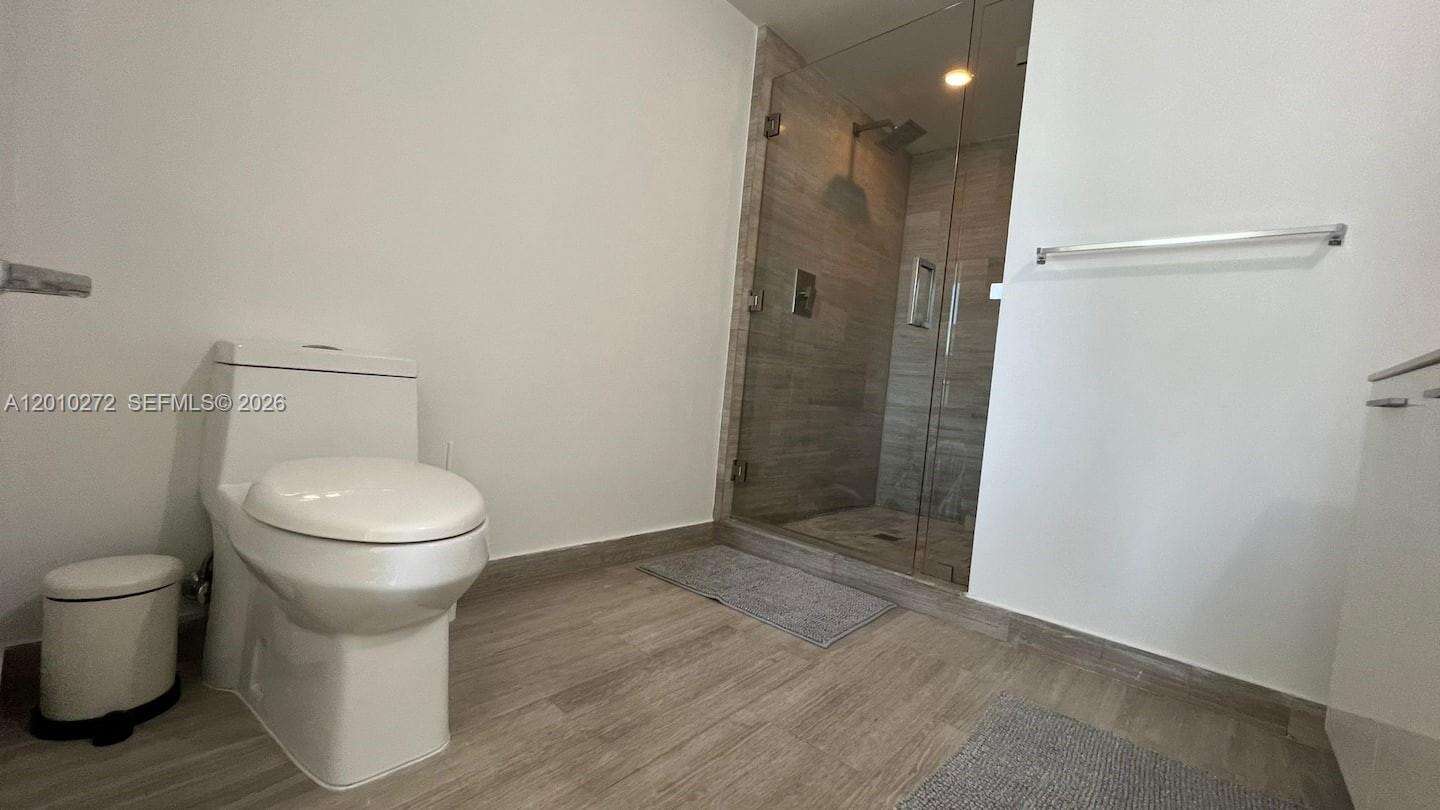 Brickell House at 1300 Brickell Bay Dr, Miami, FL 33131 - For Rent photo 21