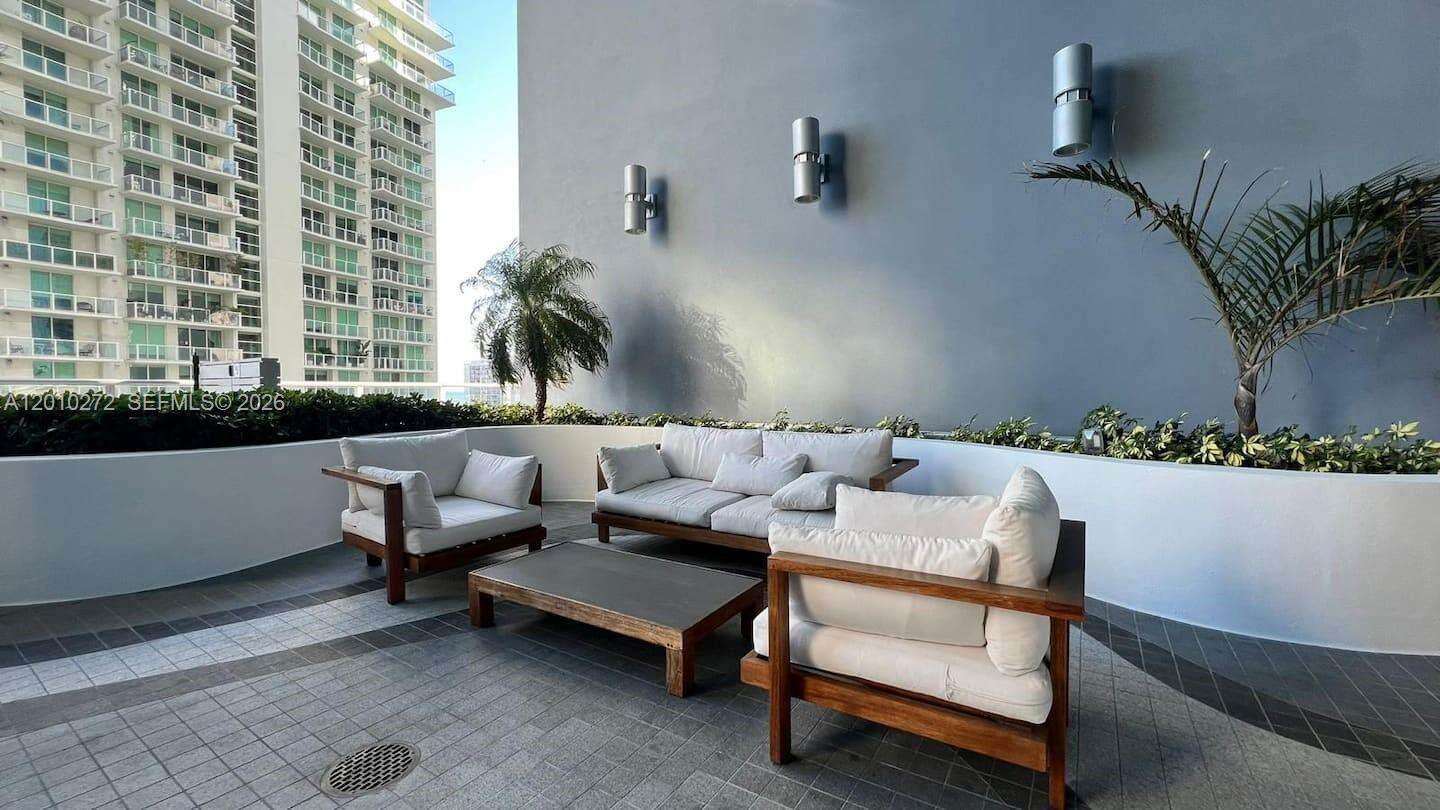 Brickell House at 1300 Brickell Bay Dr, Miami, FL 33131 - For Rent photo 45