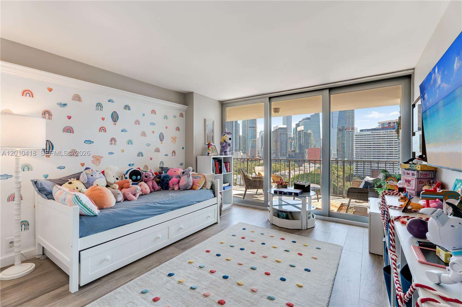 Brickell Place at 1901 Brickell Ave, Miami, FL 33129 - For Rent photo 27