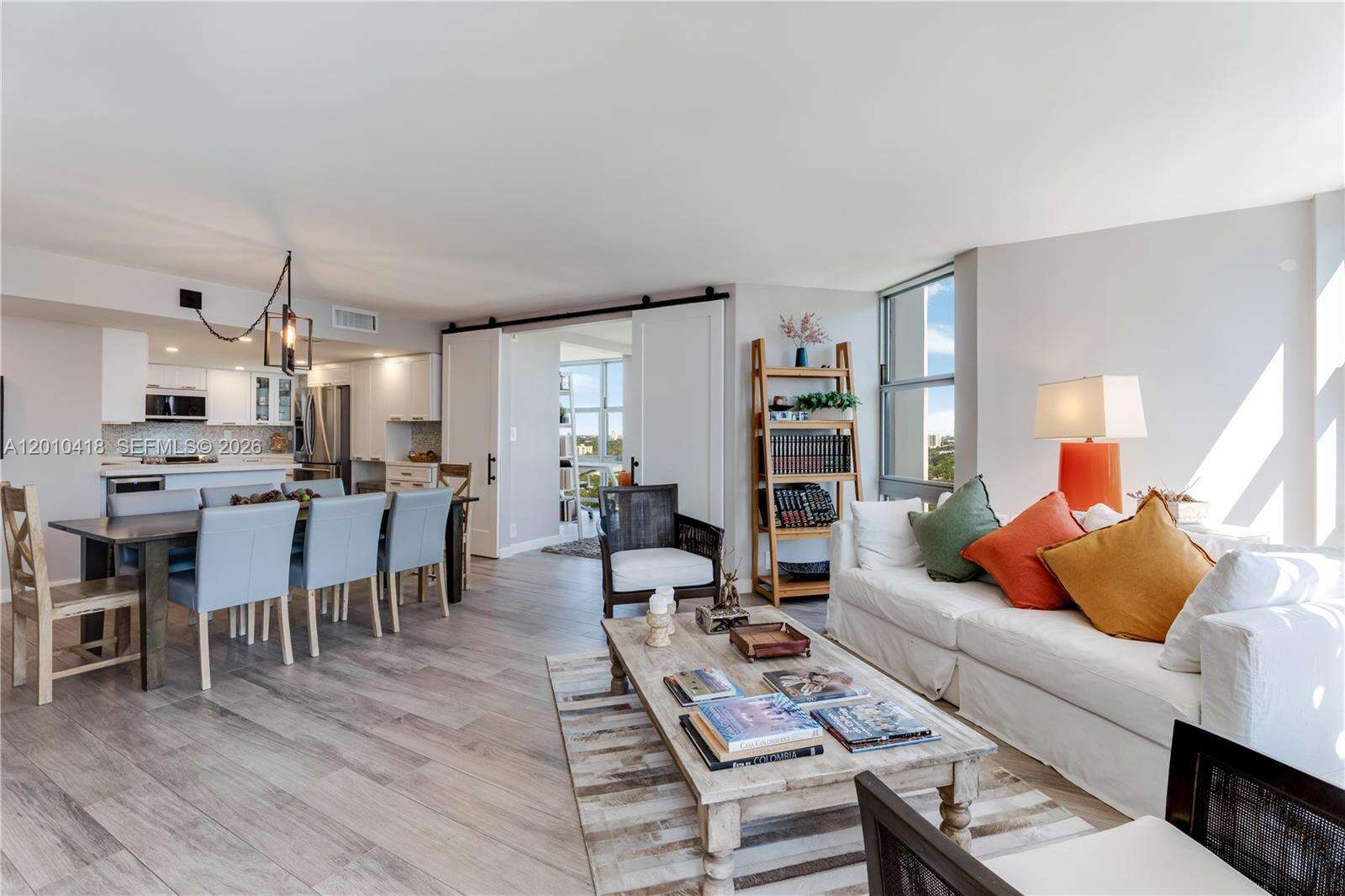 Brickell Place at 1901 Brickell Ave, Miami, FL 33129 - For Rent photo 4