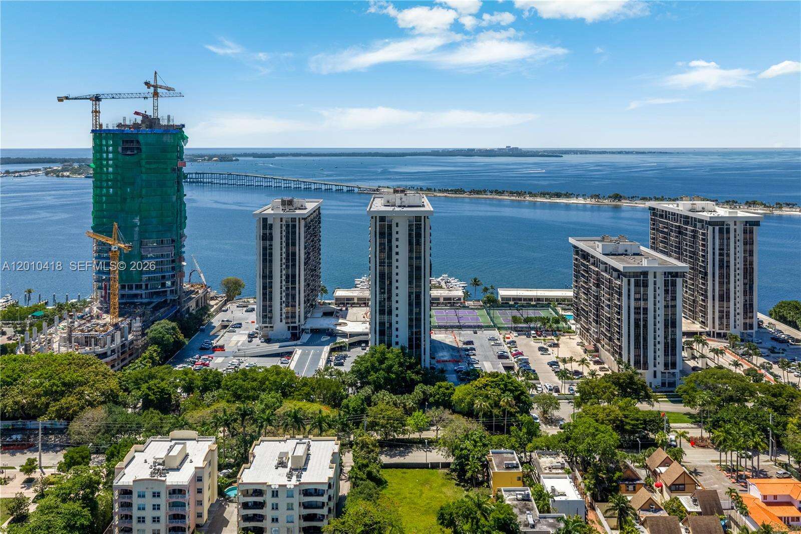 Brickell Place at 1901 Brickell Ave, Miami, FL 33129 - For Rent photo 32
