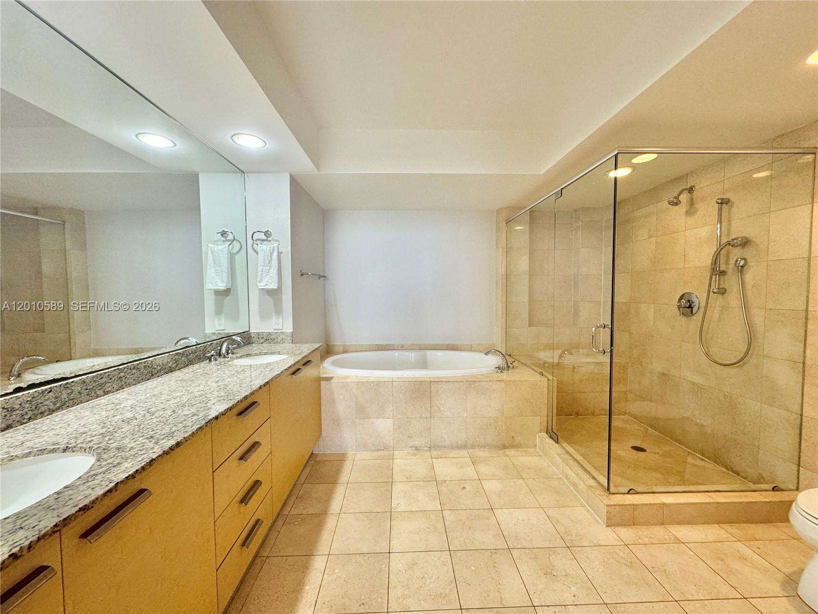 The Beach Club Three at 1800 Ocean Dr, Hallandale Beach, FL 33009 - For Rent photo 18