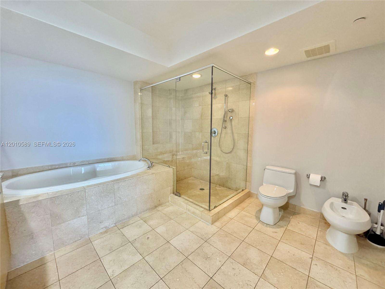The Beach Club Three at 1800 Ocean Dr, Hallandale Beach, FL 33009 - For Rent photo 19