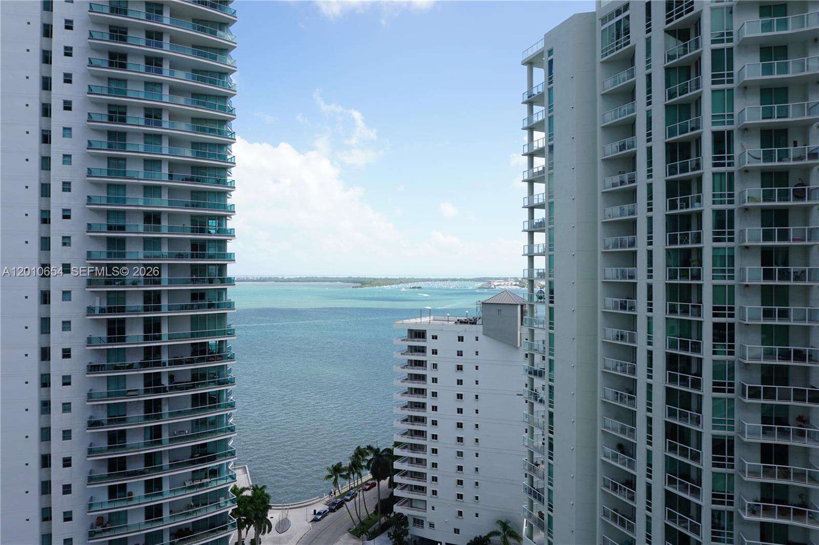 Brickell House at 1300 Brickell Bay Dr, Miami, FL 33131 - For Rent photo 14
