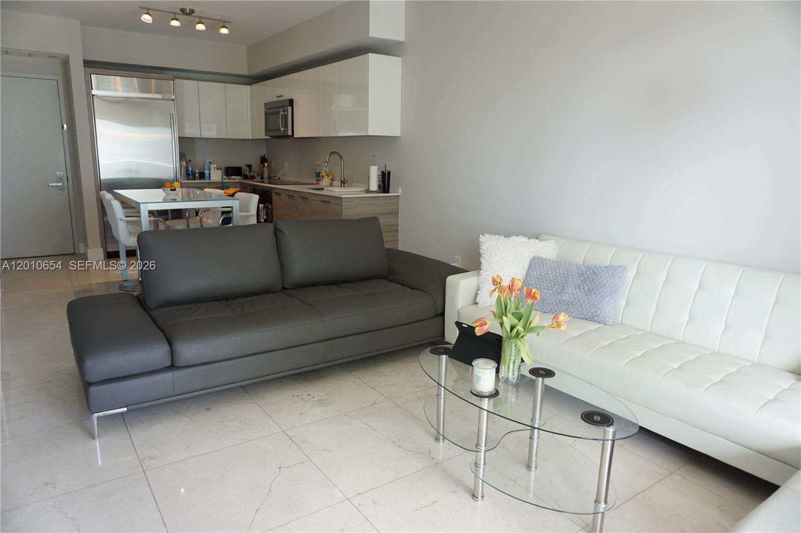 Brickell House at 1300 Brickell Bay Dr, Miami, FL 33131 - For Rent photo 6