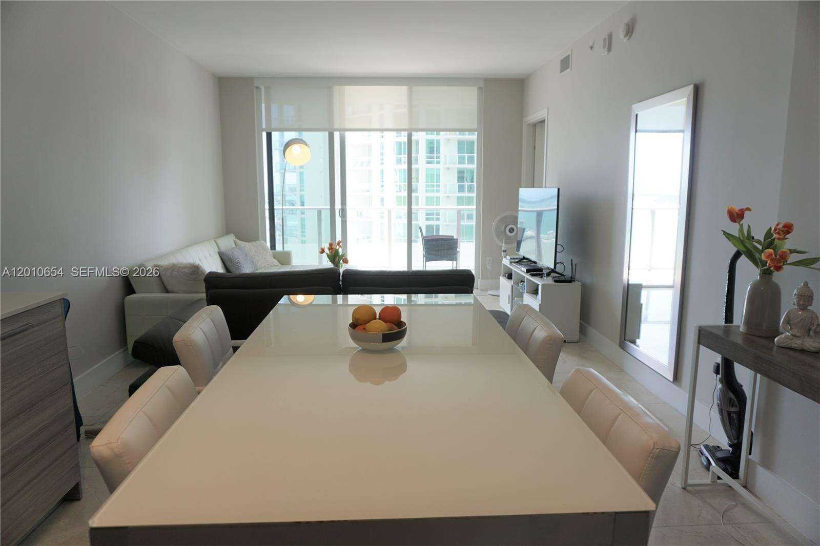 Brickell House at 1300 Brickell Bay Dr, Miami, FL 33131 - For Rent photo 7