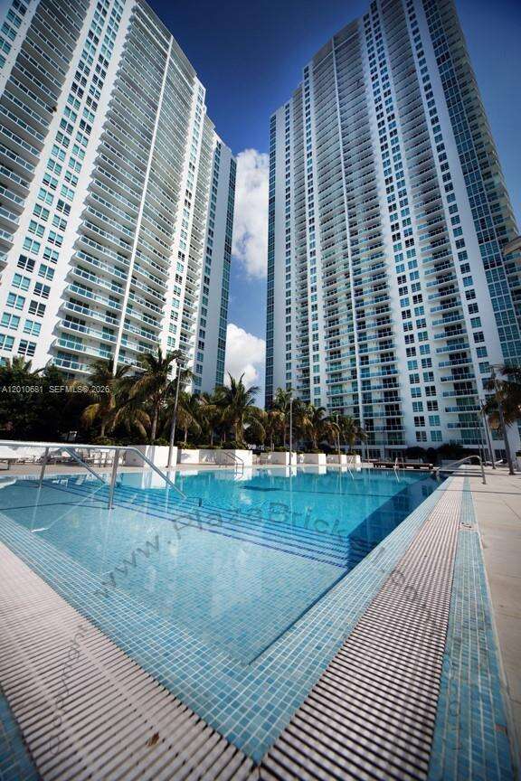 The Plaza On Brickell West at 951 Brickell Ave, Miami, FL 33131 - For Rent photo 1
