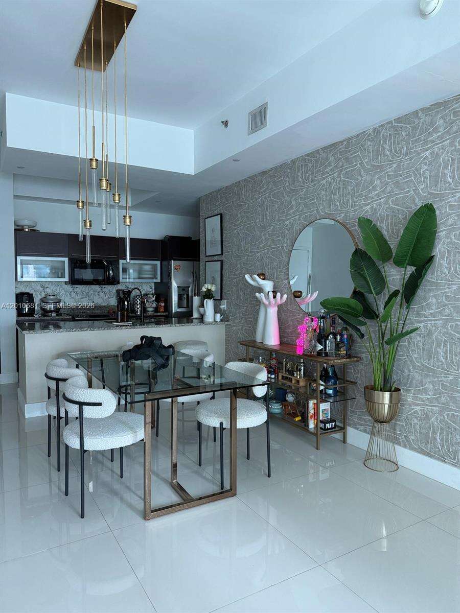 The Plaza On Brickell West at 951 Brickell Ave, Miami, FL 33131 - For Rent photo 5