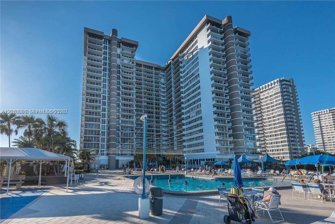 Parker Plaza at 2030 Ocean Dr, Hallandale Beach, FL 33009 - For Rent photo 2