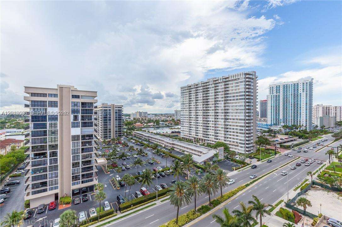 Parker Plaza at 2030 Ocean Dr, Hallandale Beach, FL 33009 - For Rent photo 3