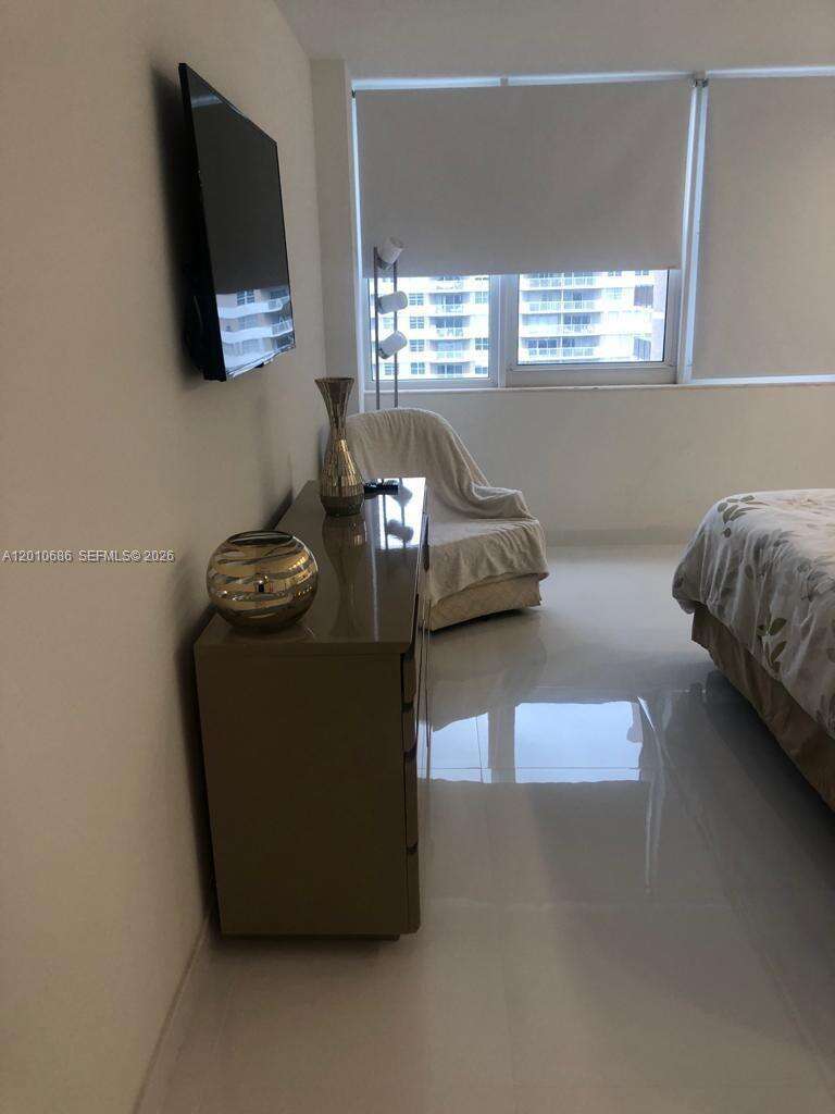Parker Plaza at 2030 Ocean Dr, Hallandale Beach, FL 33009 - For Rent photo 35
