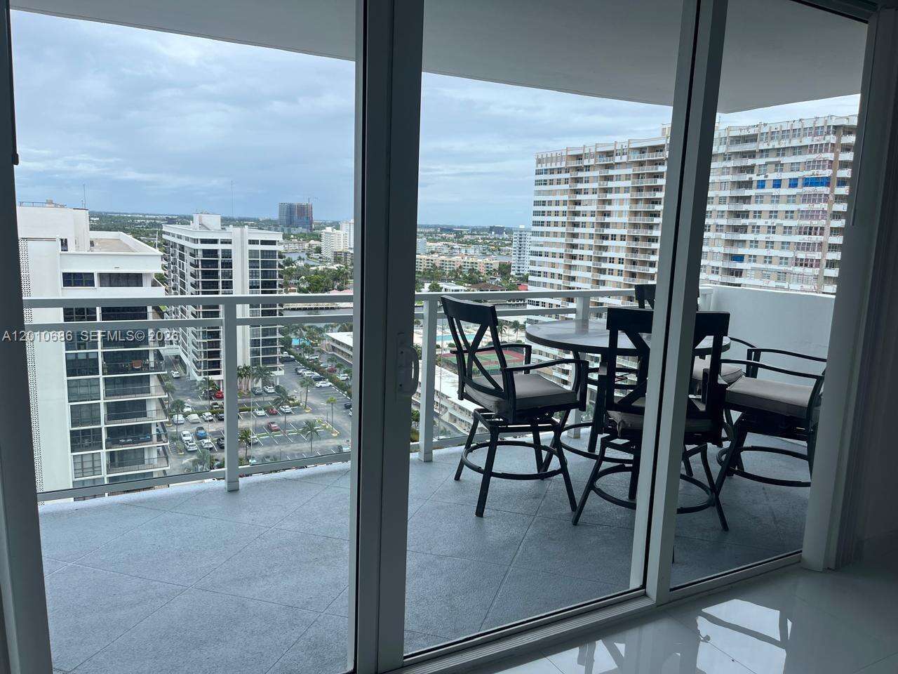 Parker Plaza at 2030 Ocean Dr, Hallandale Beach, FL 33009 - For Rent photo 6