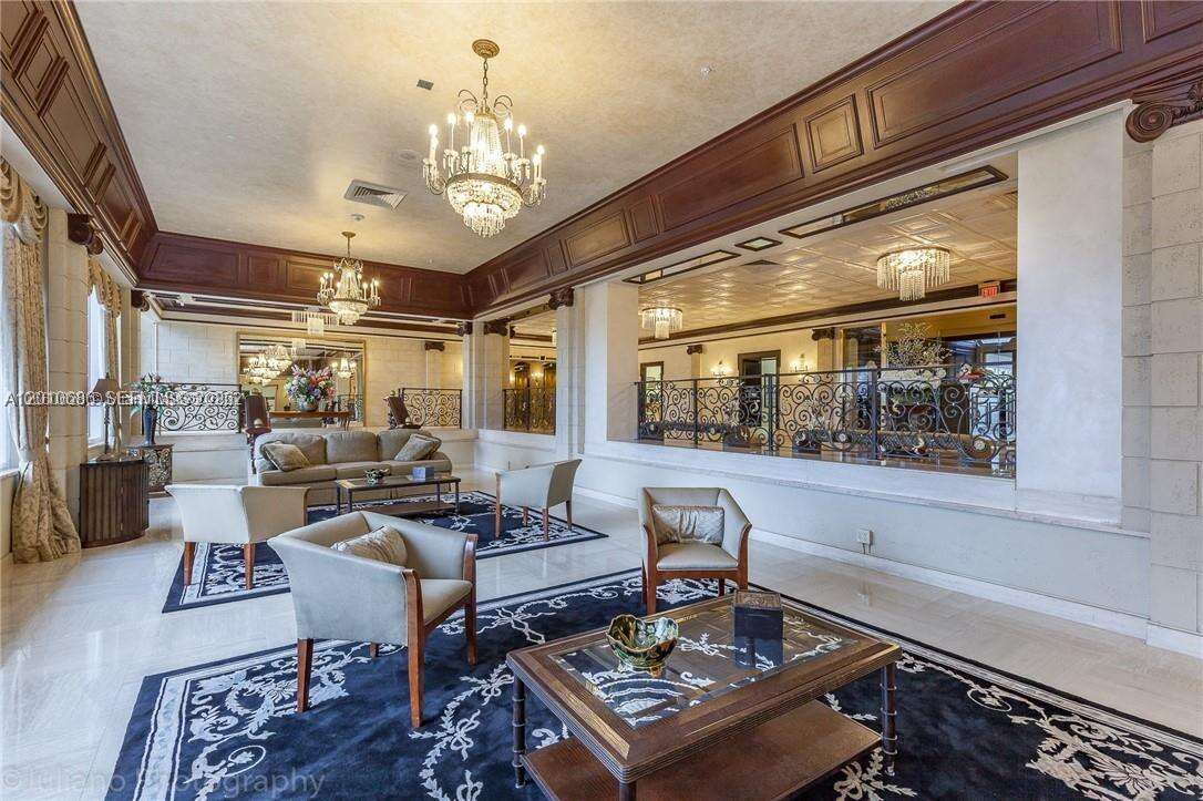 Parker Plaza at 2030 Ocean Dr, Hallandale Beach, FL 33009 - For Rent photo 7