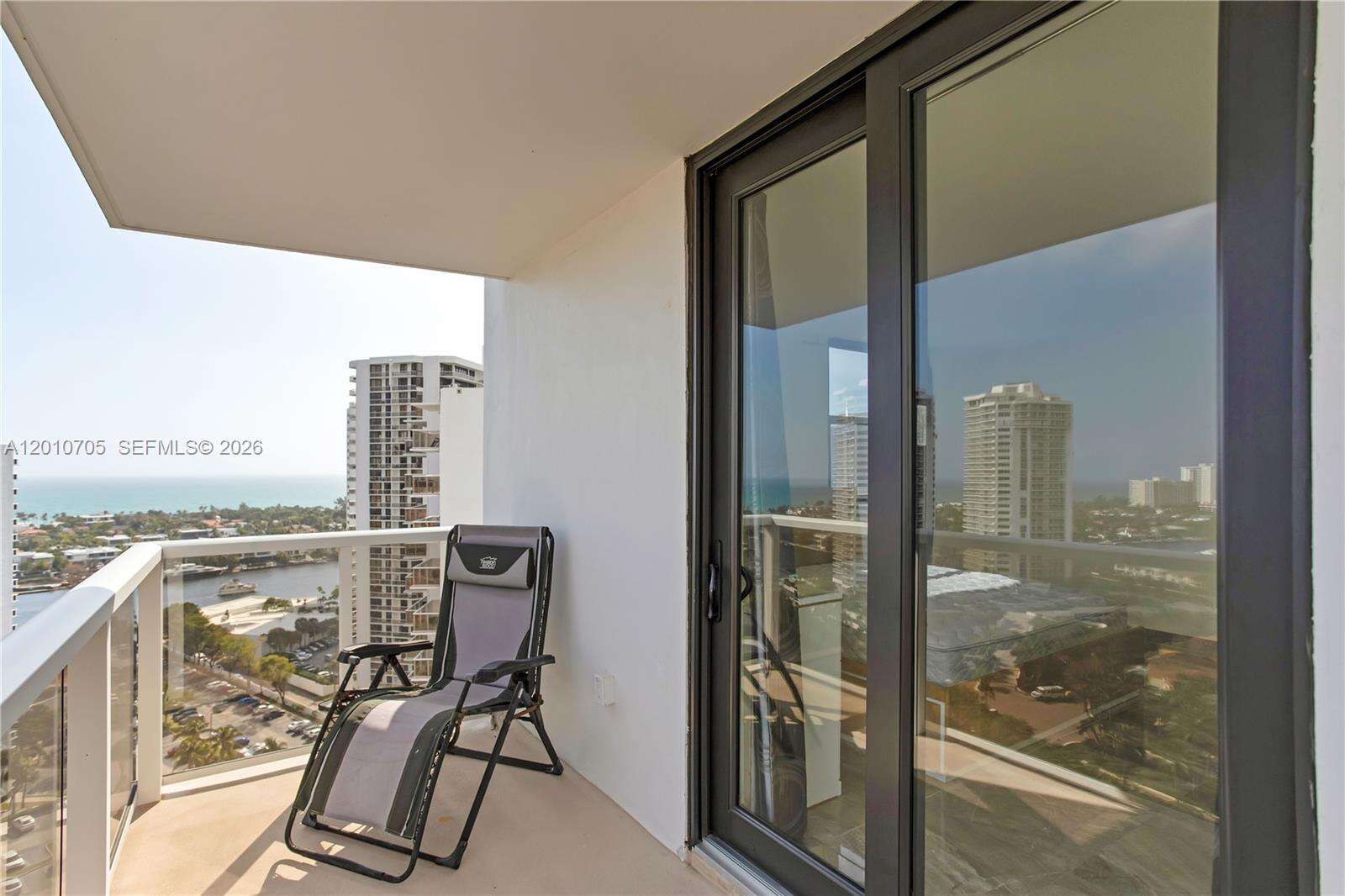 Flamenco Tower 1 at 3701 Country Club Dr, Aventura, FL 33180 - For Rent photo 21