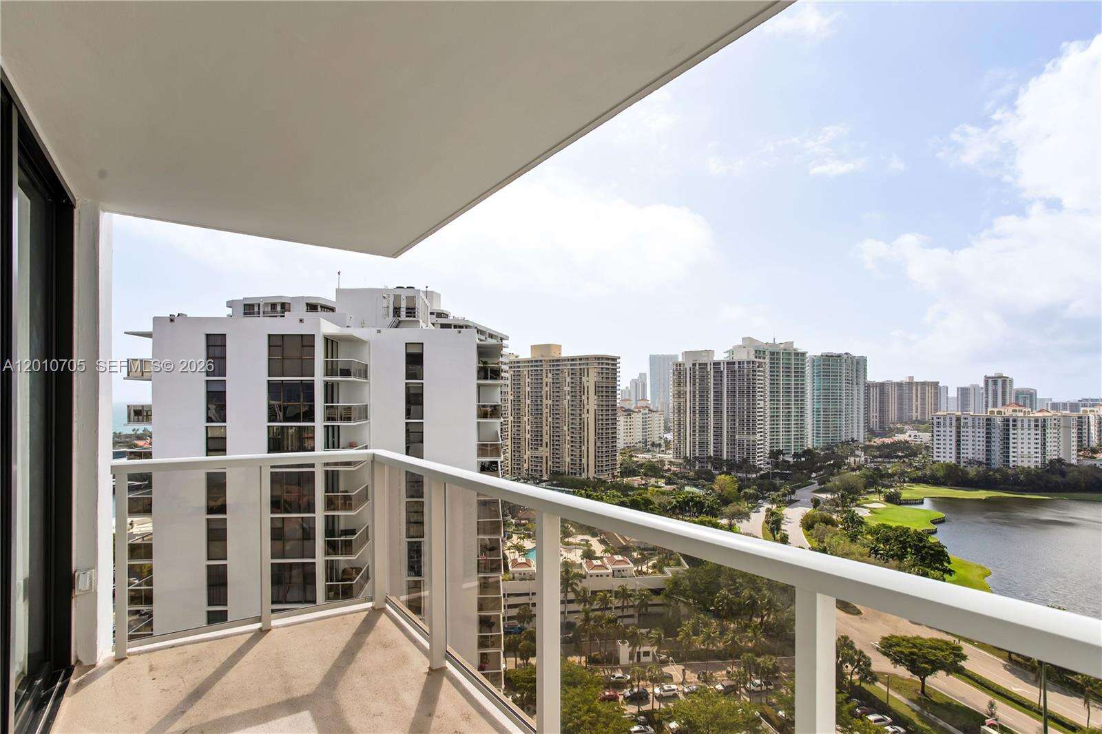 Flamenco Tower 1 at 3701 Country Club Dr, Aventura, FL 33180 - For Rent photo 7