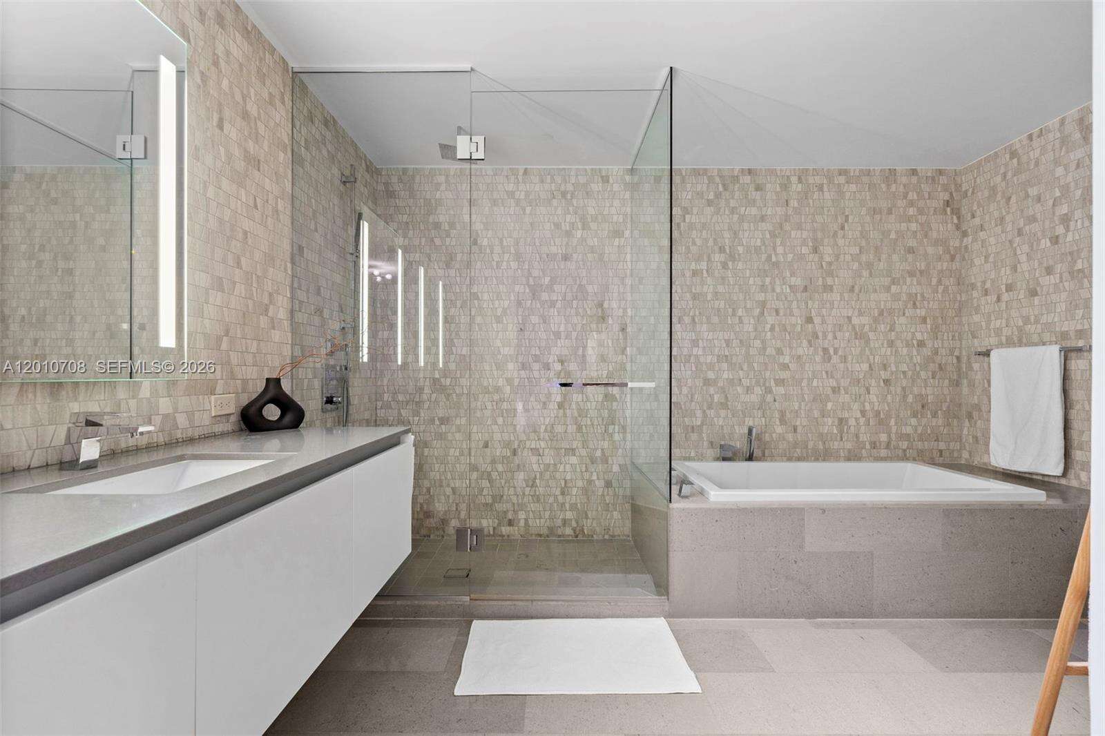 Rise Brickell at 88 7 St, Miami, FL 33130 - For Rent photo 15