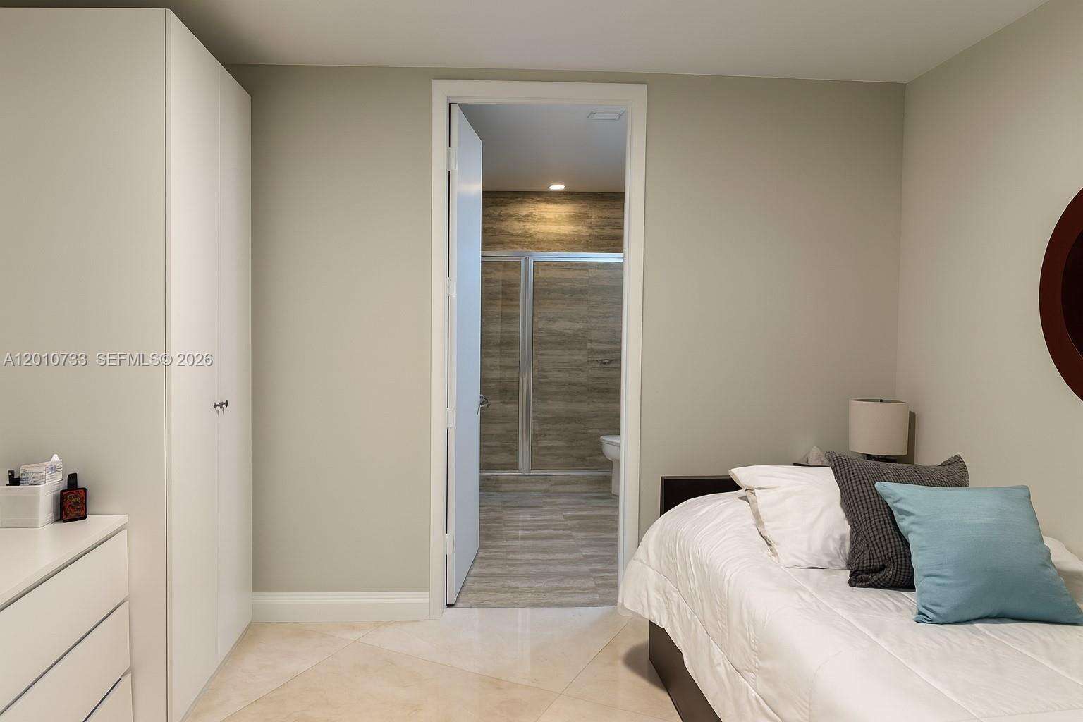 Trump Tower 2 at 15901 Collins Ave, Sunny Isles Beach, FL 33160 - For Rent photo 18