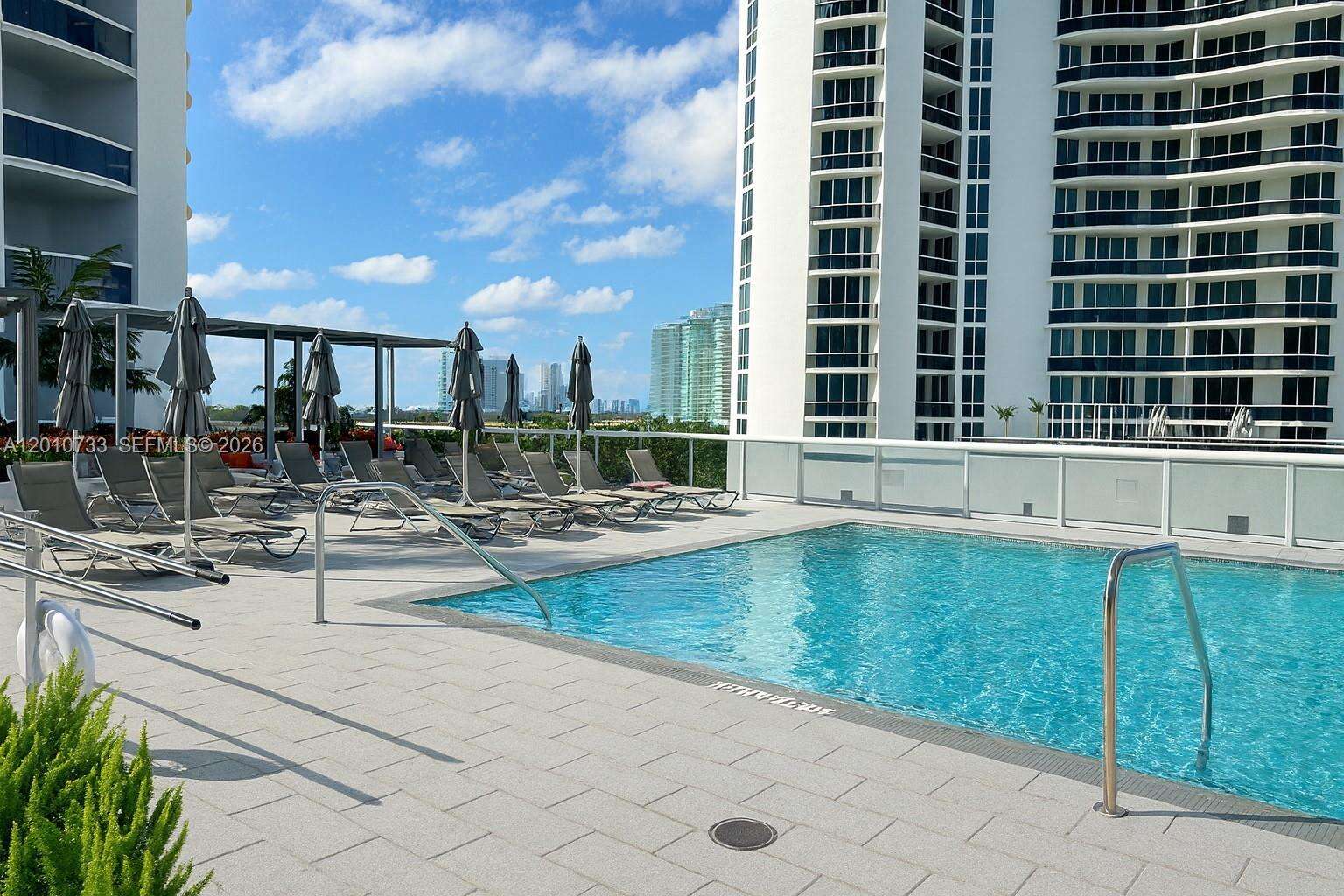 Trump Tower 2 at 15901 Collins Ave, Sunny Isles Beach, FL 33160 - For Rent photo 38