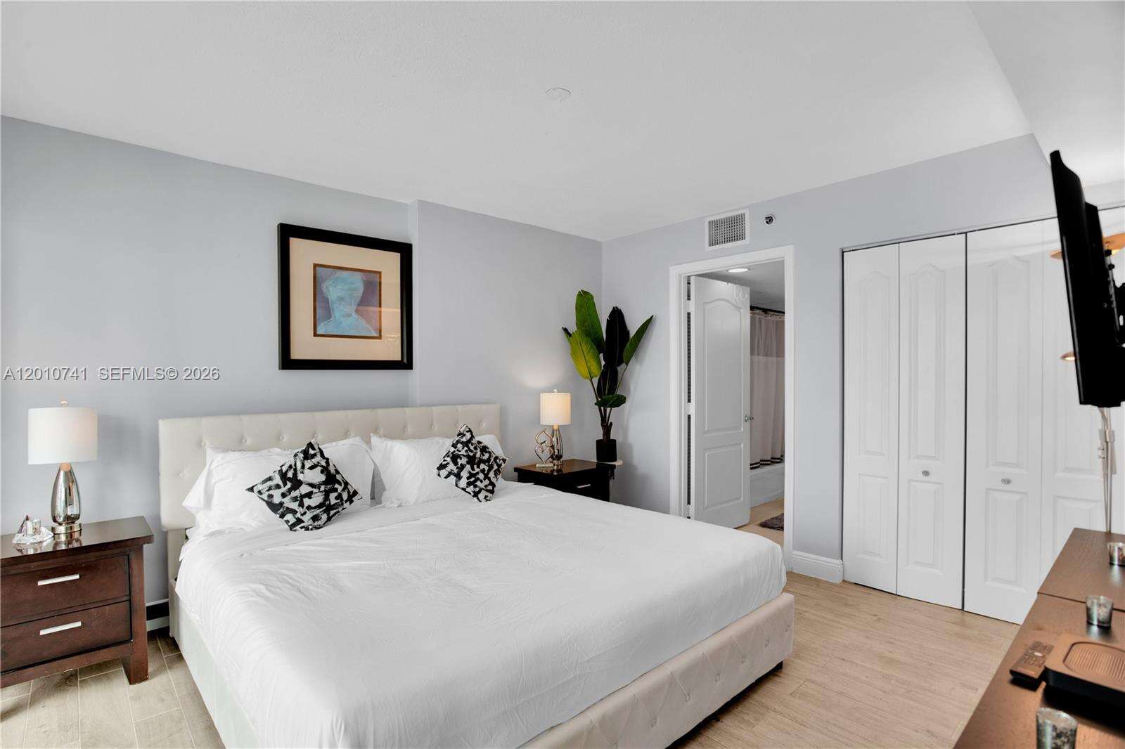 The Club At Brickell Bay at 1200 Brickell Bay Dr, Miami, FL 33131 - For Rent photo 26