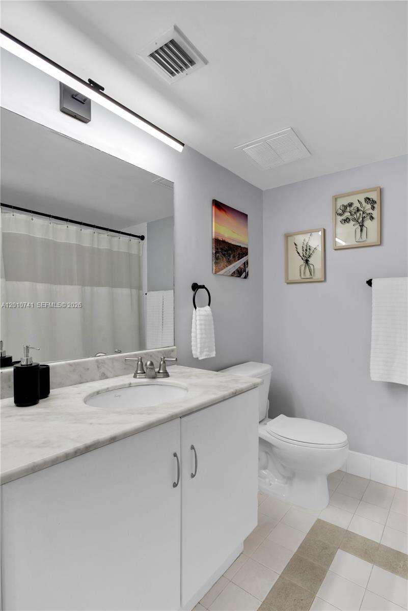 The Club At Brickell Bay at 1200 Brickell Bay Dr, Miami, FL 33131 - For Rent photo 34