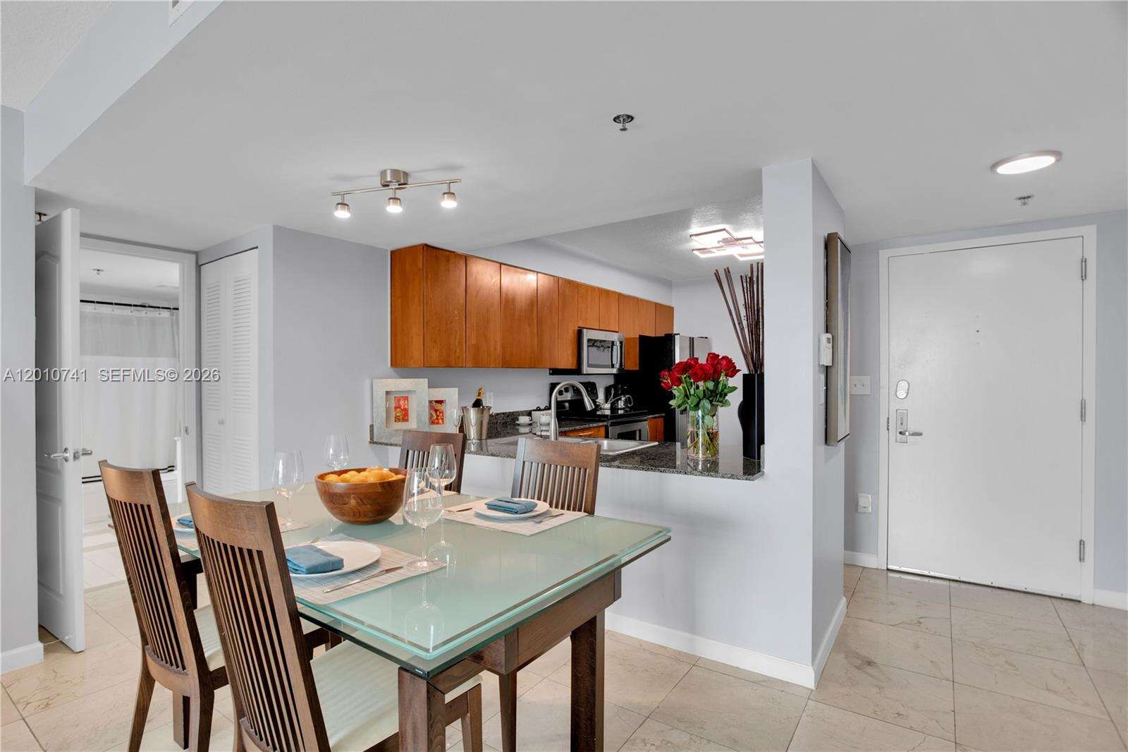 The Club At Brickell Bay at 1200 Brickell Bay Dr, Miami, FL 33131 - For Rent photo 9