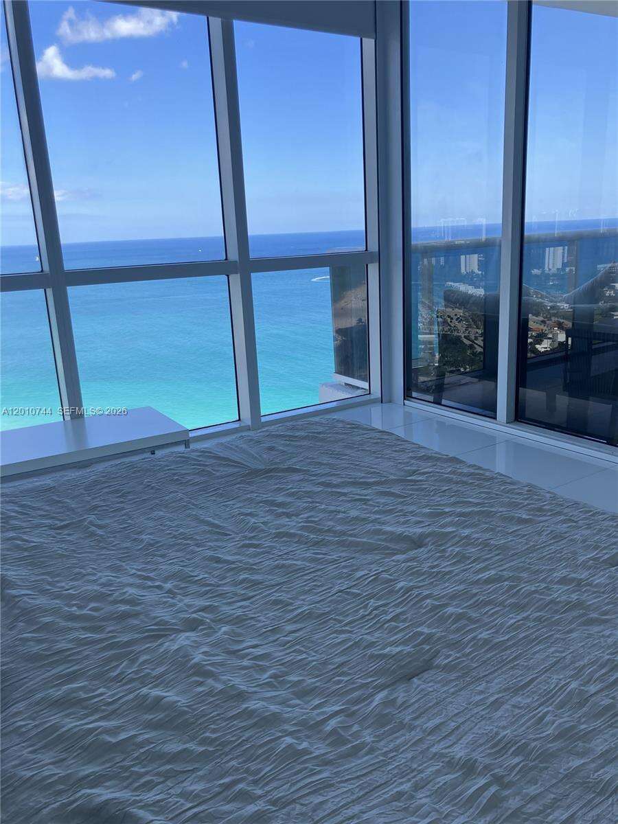 Trump Royale at 18201 Collins Ave, Sunny Isles Beach, FL 33160 - For Rent photo 16