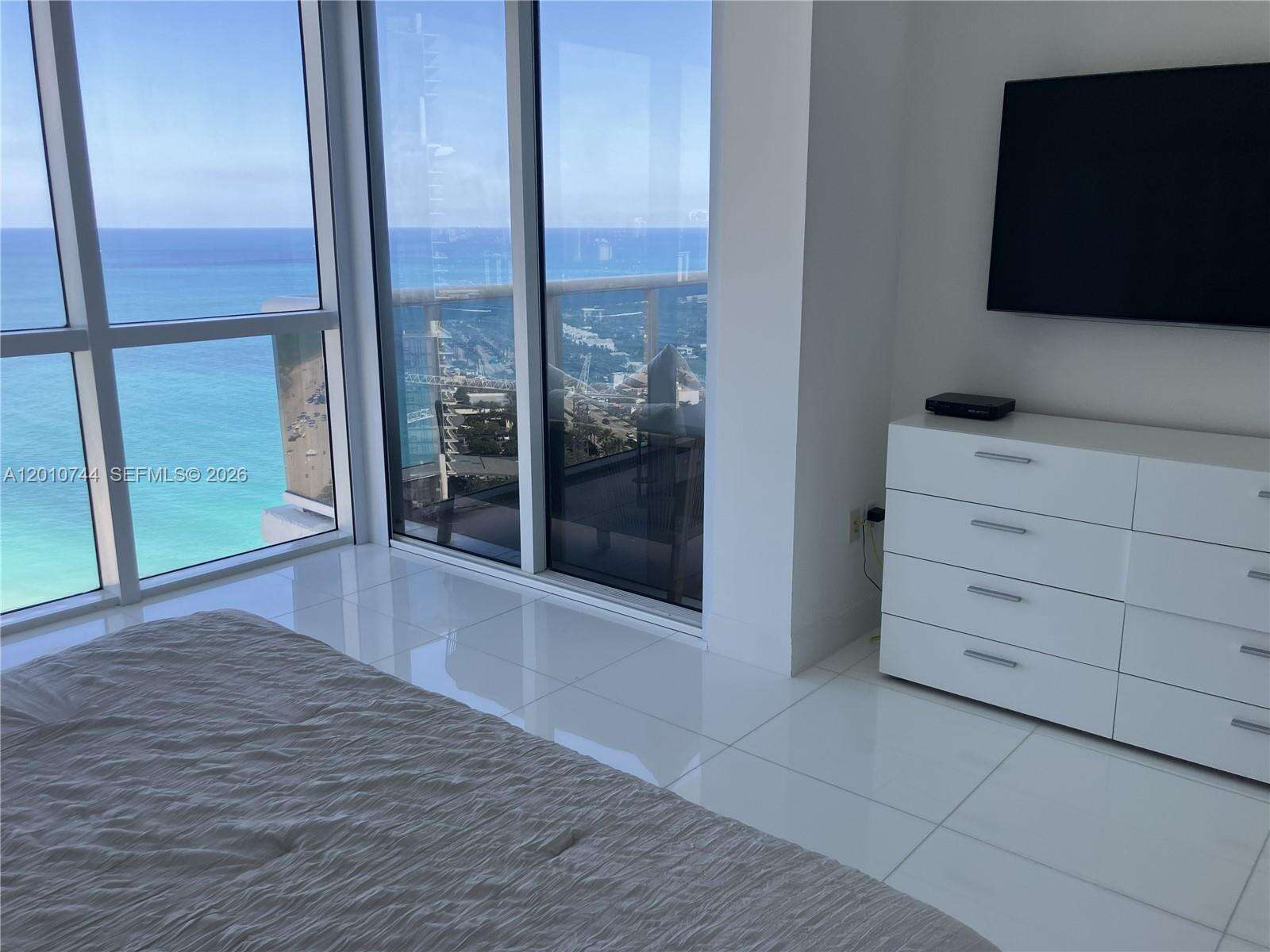 Trump Royale at 18201 Collins Ave, Sunny Isles Beach, FL 33160 - For Rent photo 20