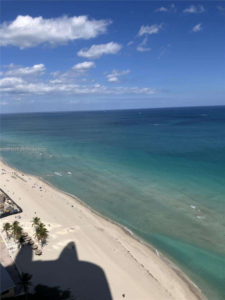Trump Royale at 18201 Collins Ave, Sunny Isles Beach, FL 33160 - For Rent photo 4