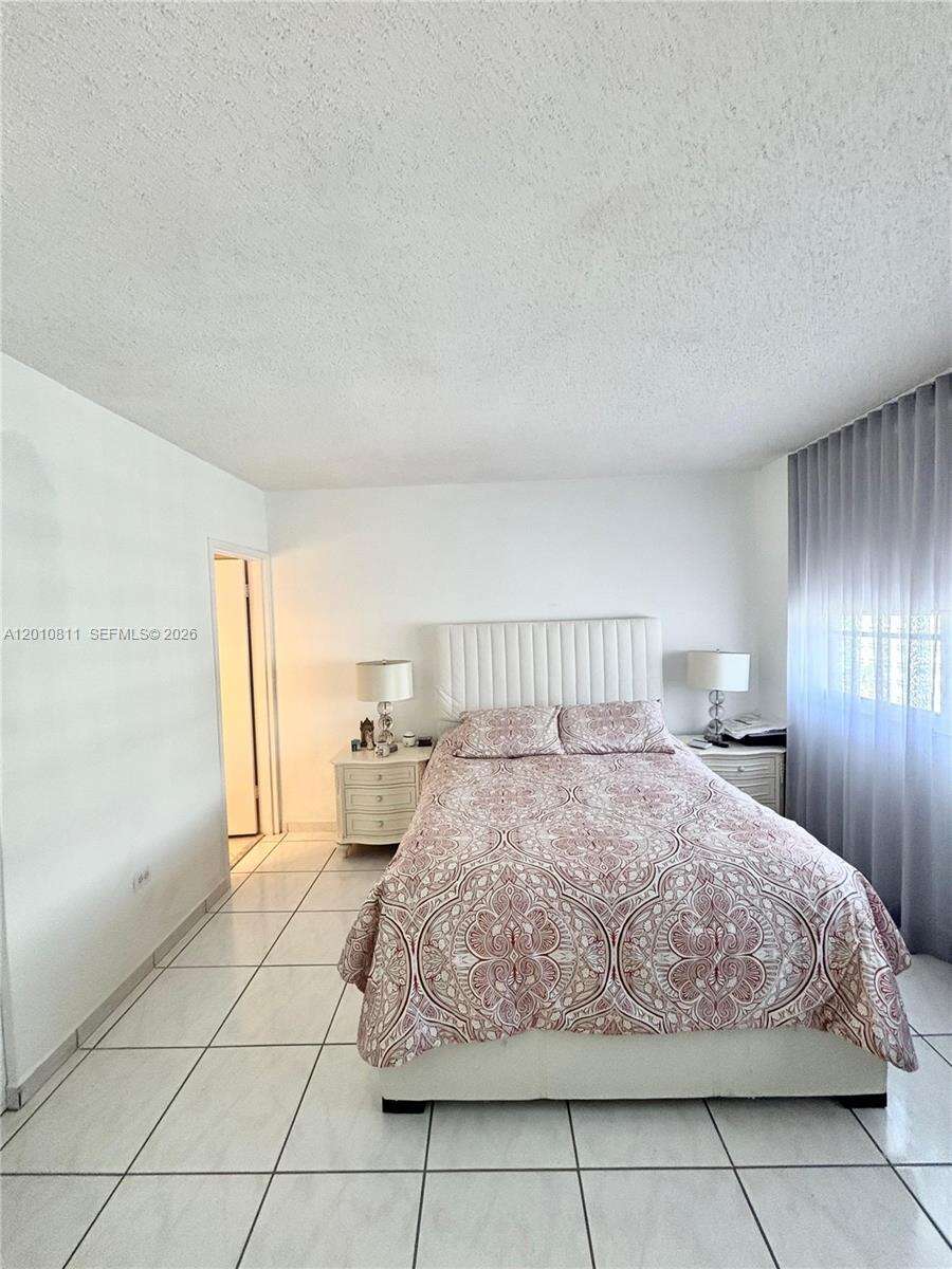 Four Ambassadors at 999 Brickell Bay Dr, Miami, FL 33131 - For Rent photo 20