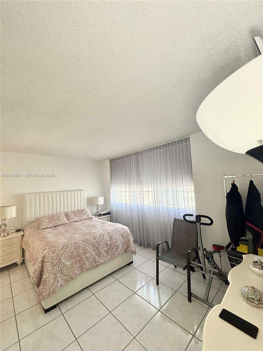 Four Ambassadors at 999 Brickell Bay Dr, Miami, FL 33131 - For Rent photo 21