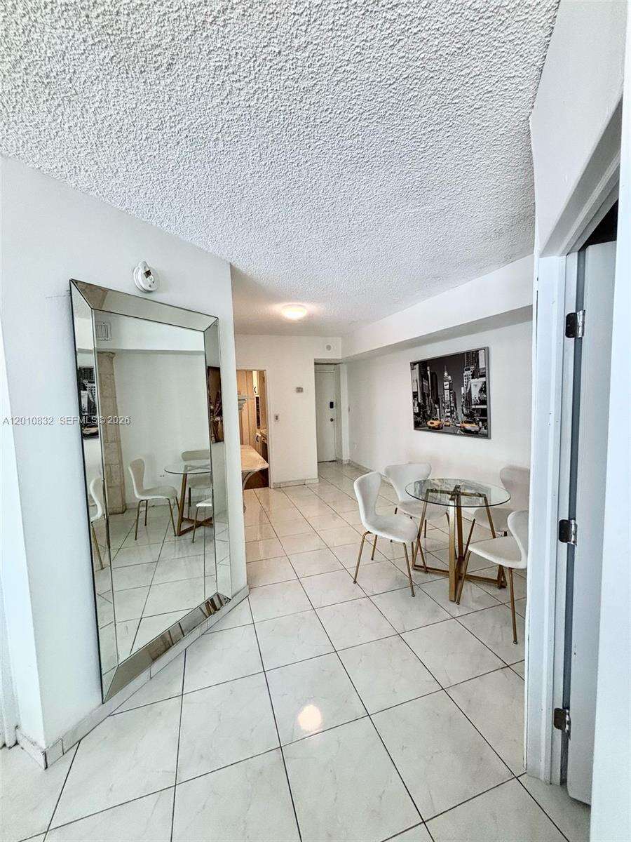 Four Ambassadors at 905 Brickell Bay Dr, Miami, FL 33131 - For Rent photo 14