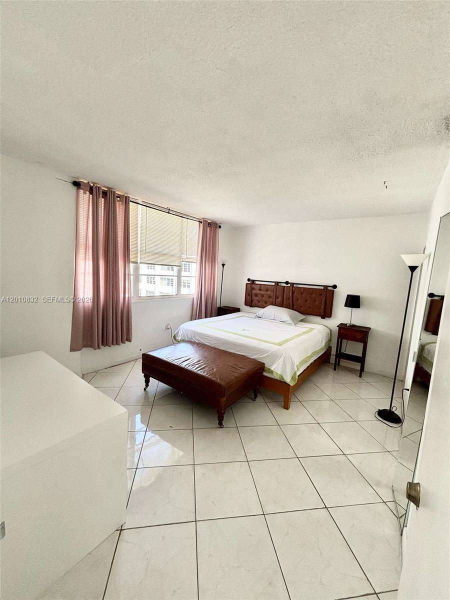 Four Ambassadors at 905 Brickell Bay Dr, Miami, FL 33131 - For Rent photo 15