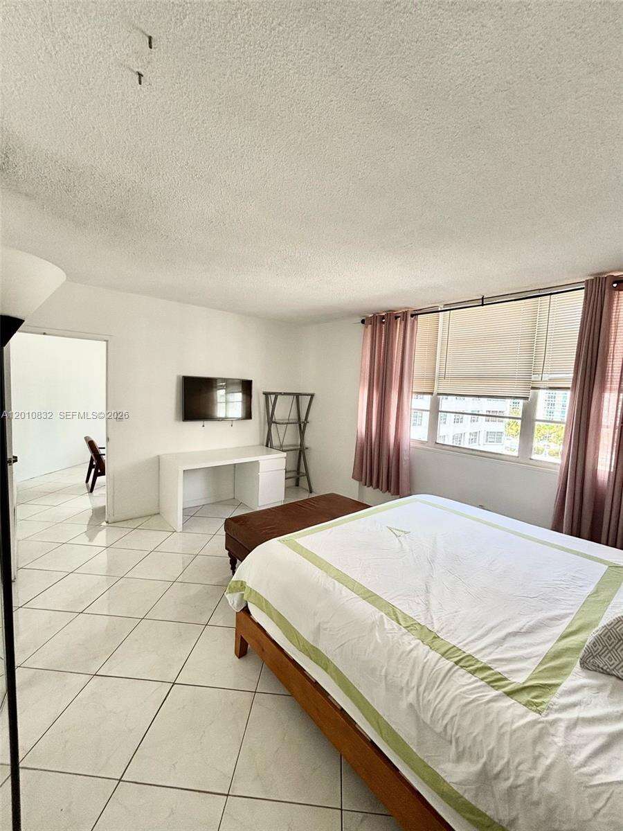 Four Ambassadors at 905 Brickell Bay Dr, Miami, FL 33131 - For Rent photo 16