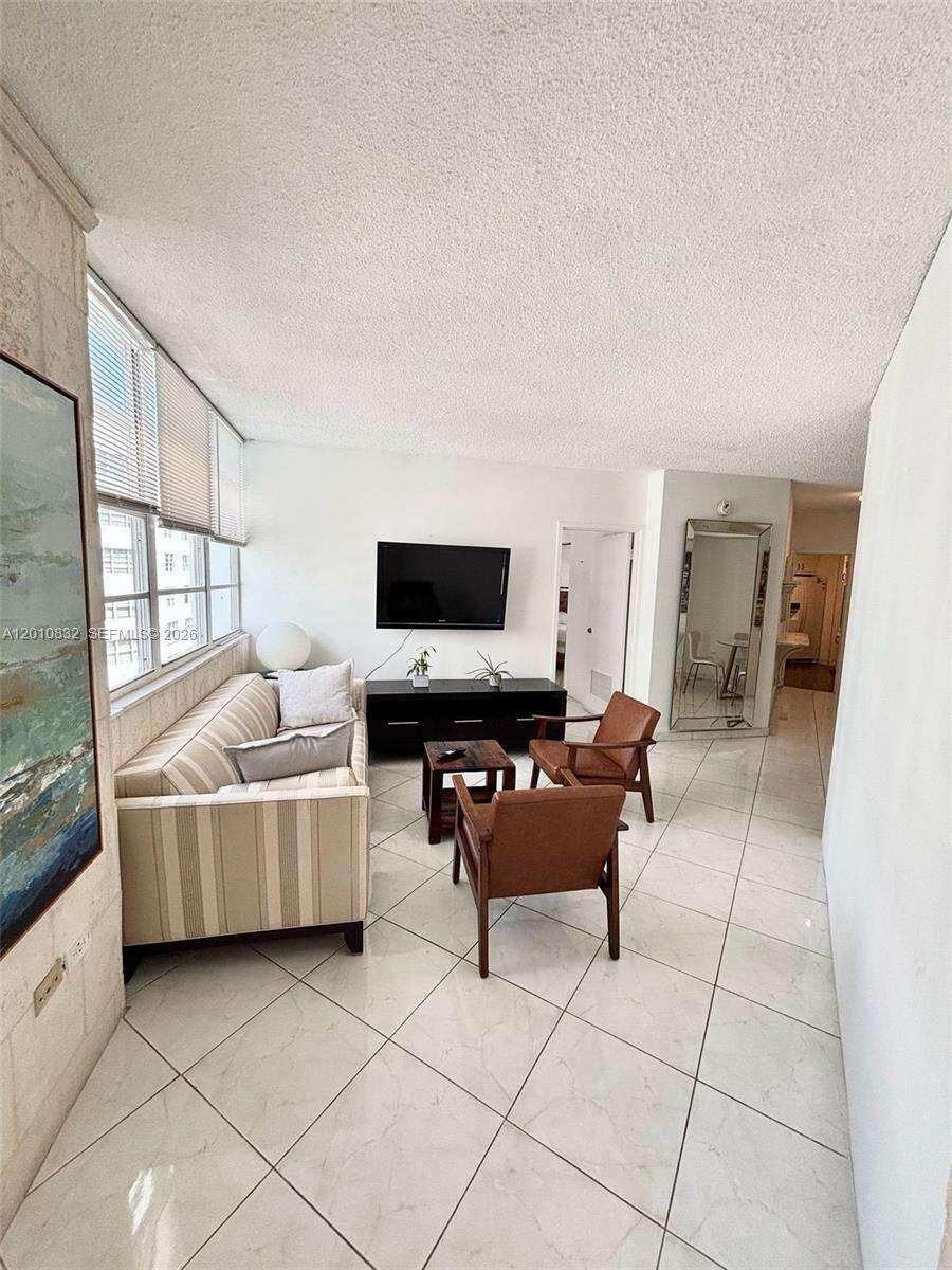 Four Ambassadors at 905 Brickell Bay Dr, Miami, FL 33131 - For Rent photo 19