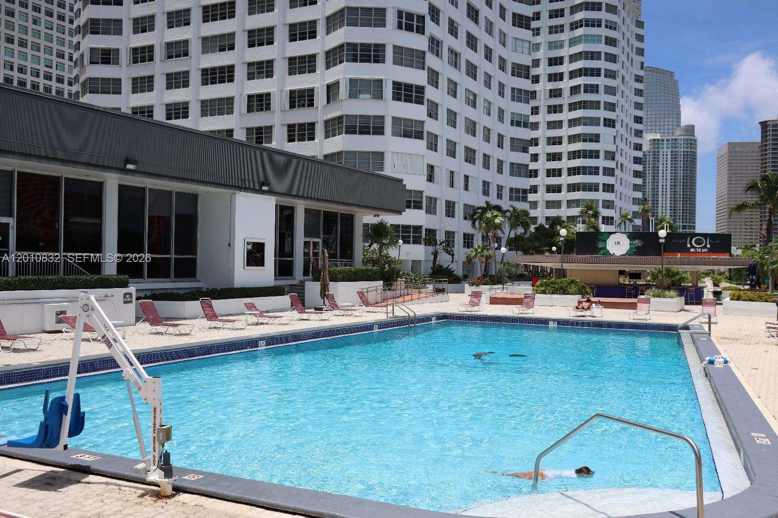 Four Ambassadors at 905 Brickell Bay Dr, Miami, FL 33131 - For Rent photo 28
