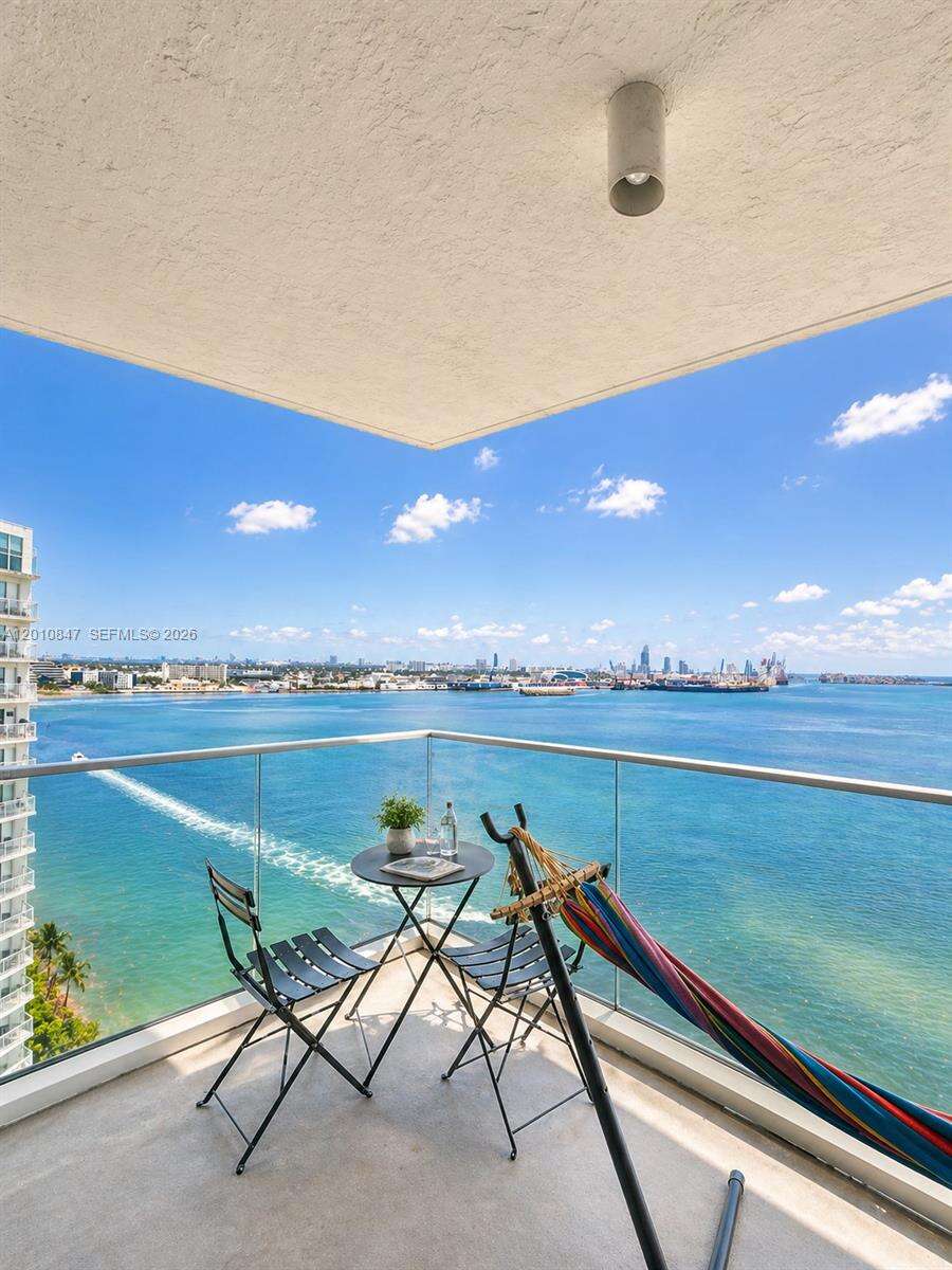 St Louis at 800 Claughton Island Dr, Miami, FL 33131 - For Rent photo 1
