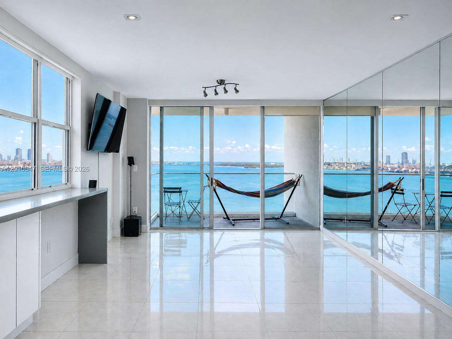 St Louis at 800 Claughton Island Dr, Miami, FL 33131 - For Rent photo 3