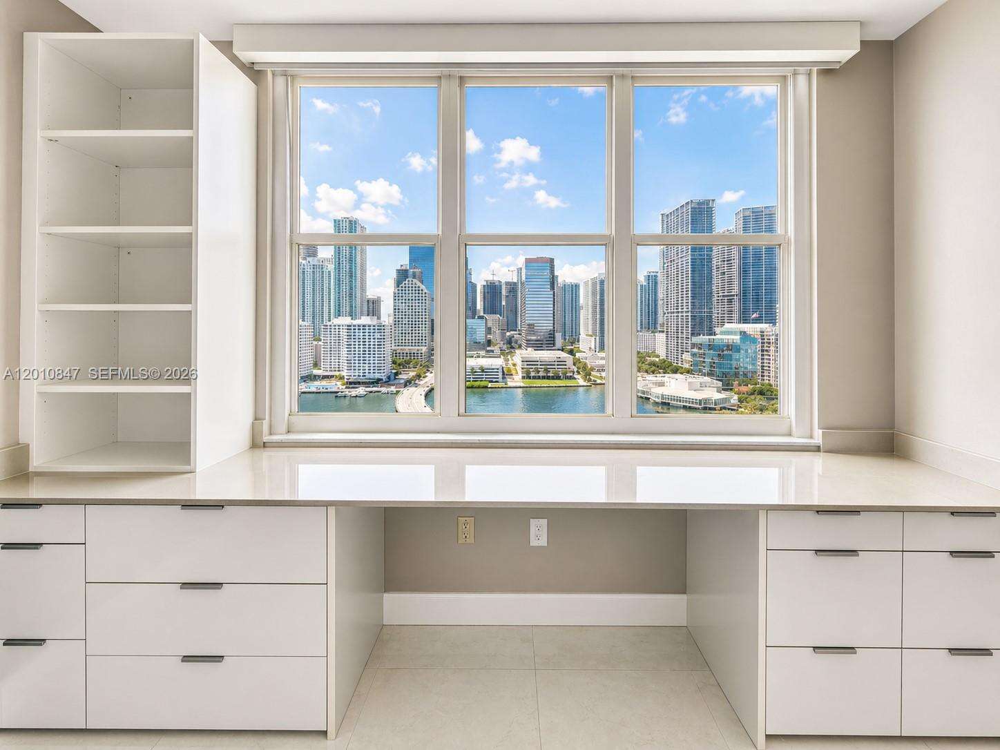 St Louis at 800 Claughton Island Dr, Miami, FL 33131 - For Rent photo 6