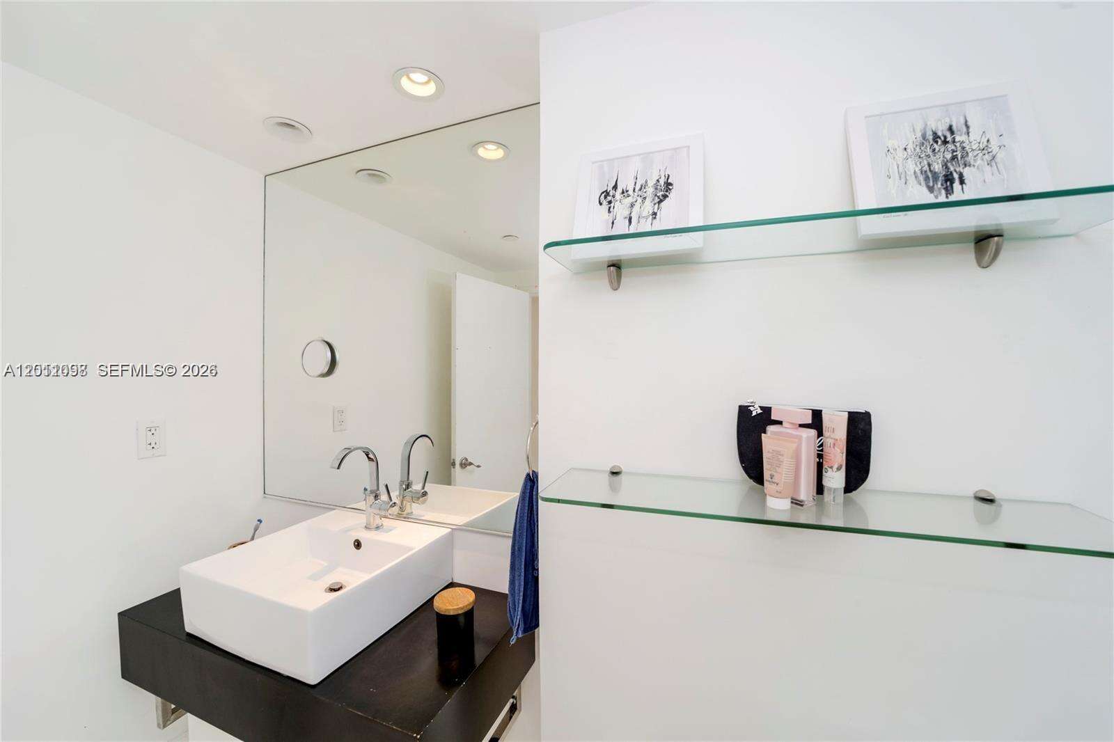Decoplage at 100 Lincoln Rd, Miami Beach, FL 33139 - For Rent photo 11