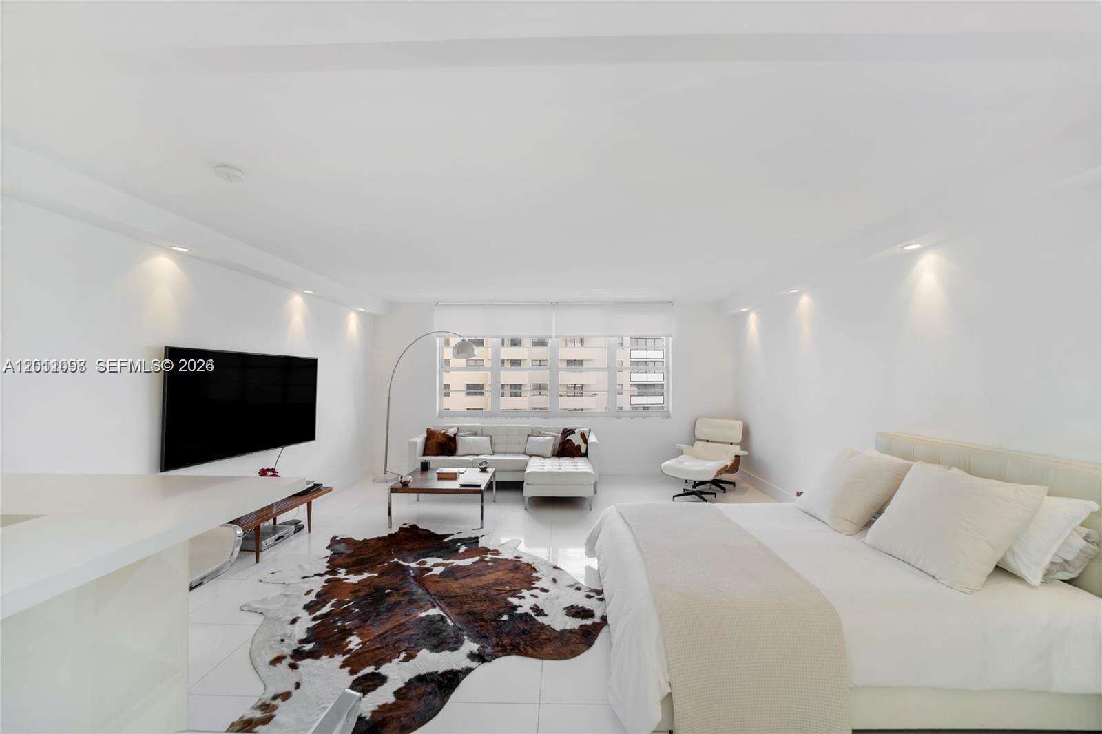 Decoplage at 100 Lincoln Rd, Miami Beach, FL 33139 - For Rent photo 3