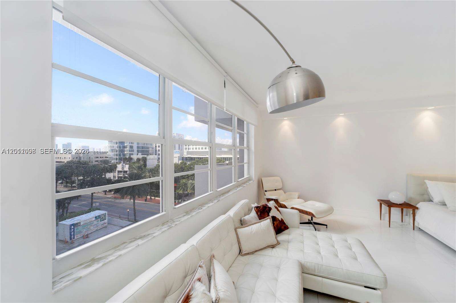 Decoplage at 100 Lincoln Rd, Miami Beach, FL 33139 - For Rent photo 4